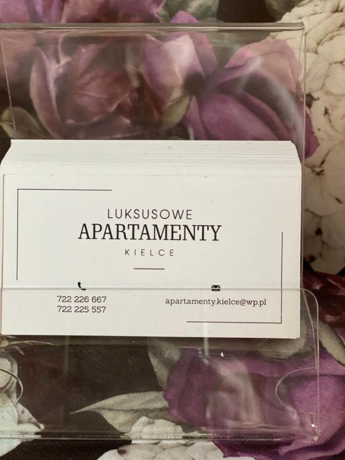 Family & Business Elegant Apartments Ul Astronautow Centrum Downtown - 3 Bedroom, Parking Kielce Bagian luar foto