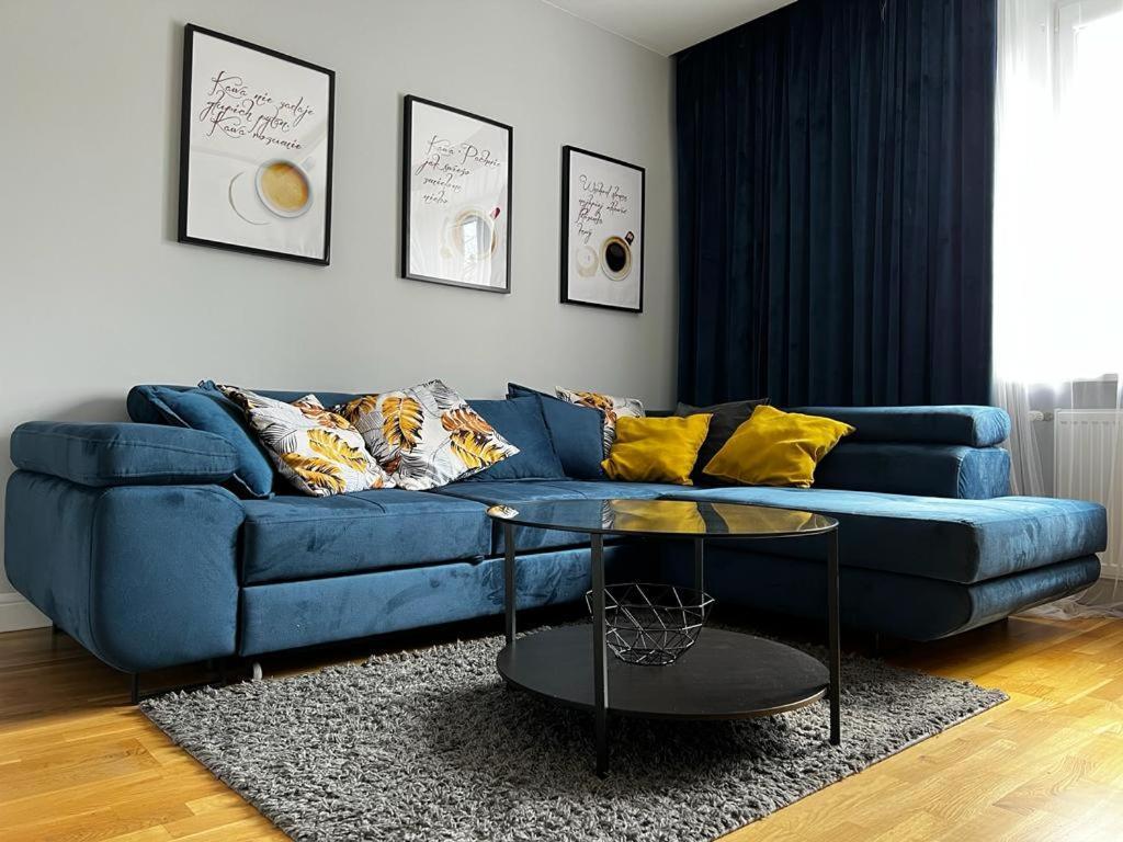 Family & Business Elegant Apartments Ul Astronautow Centrum Downtown - 3 Bedroom, Parking Kielce Bagian luar foto