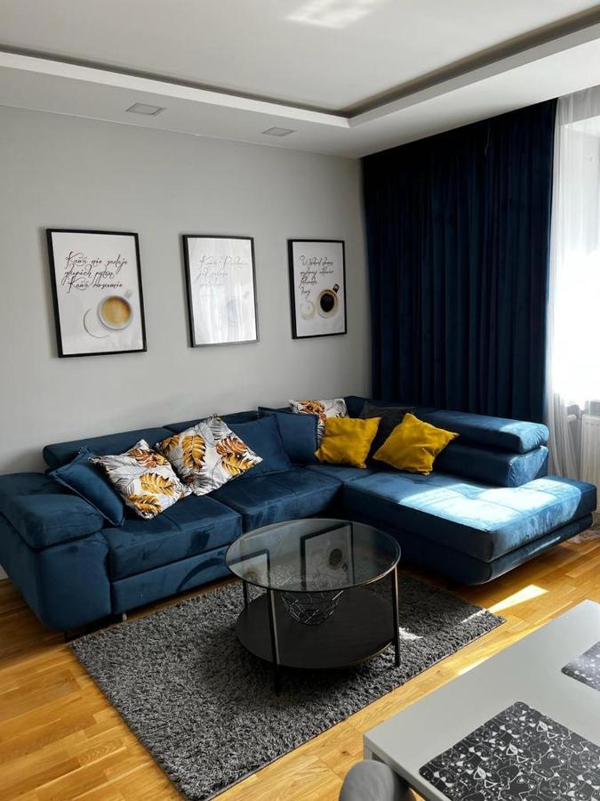 Family & Business Elegant Apartments Ul Astronautow Centrum Downtown - 3 Bedroom, Parking Kielce Bagian luar foto