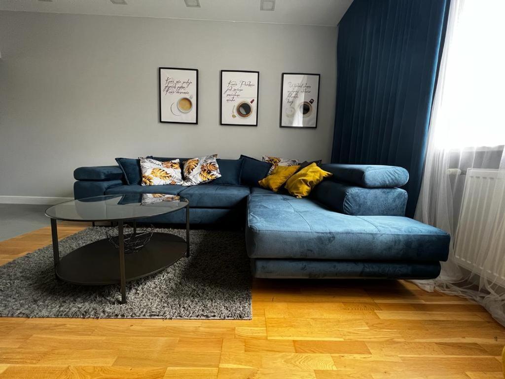 Family & Business Elegant Apartments Ul Astronautow Centrum Downtown - 3 Bedroom, Parking Kielce Bagian luar foto