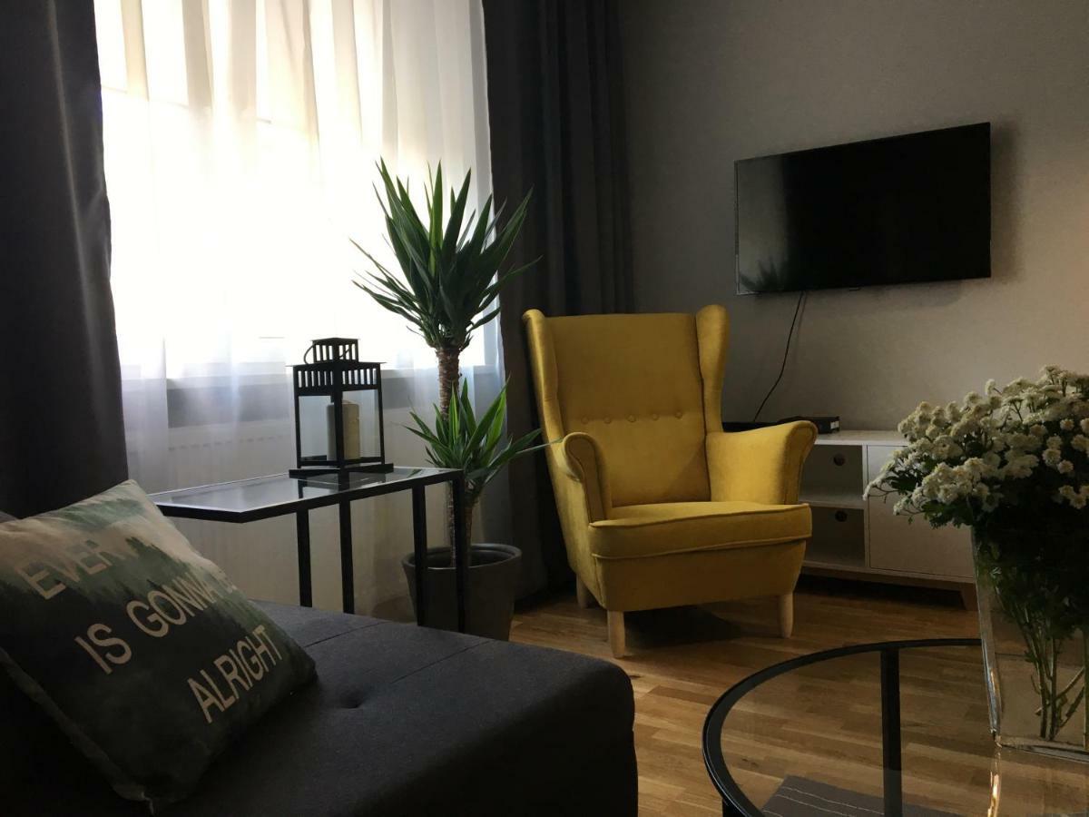 Family & Business Elegant Apartments Ul Astronautow Centrum Downtown - 3 Bedroom, Parking Kielce Bagian luar foto