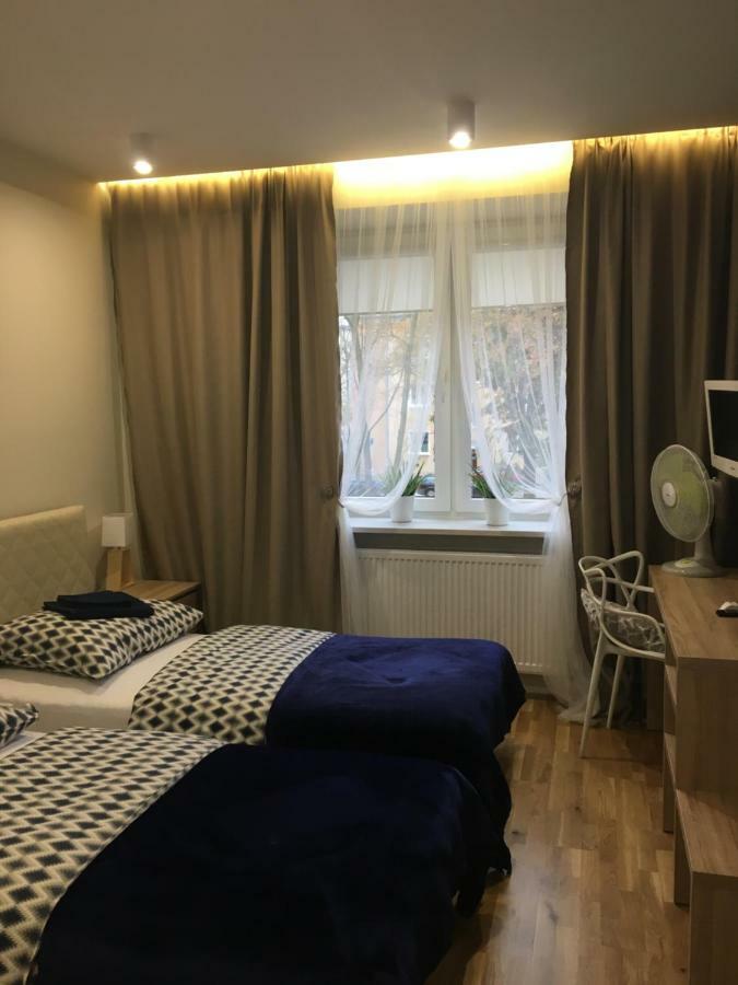 Family & Business Elegant Apartments Ul Astronautow Centrum Downtown - 3 Bedroom, Parking Kielce Bagian luar foto