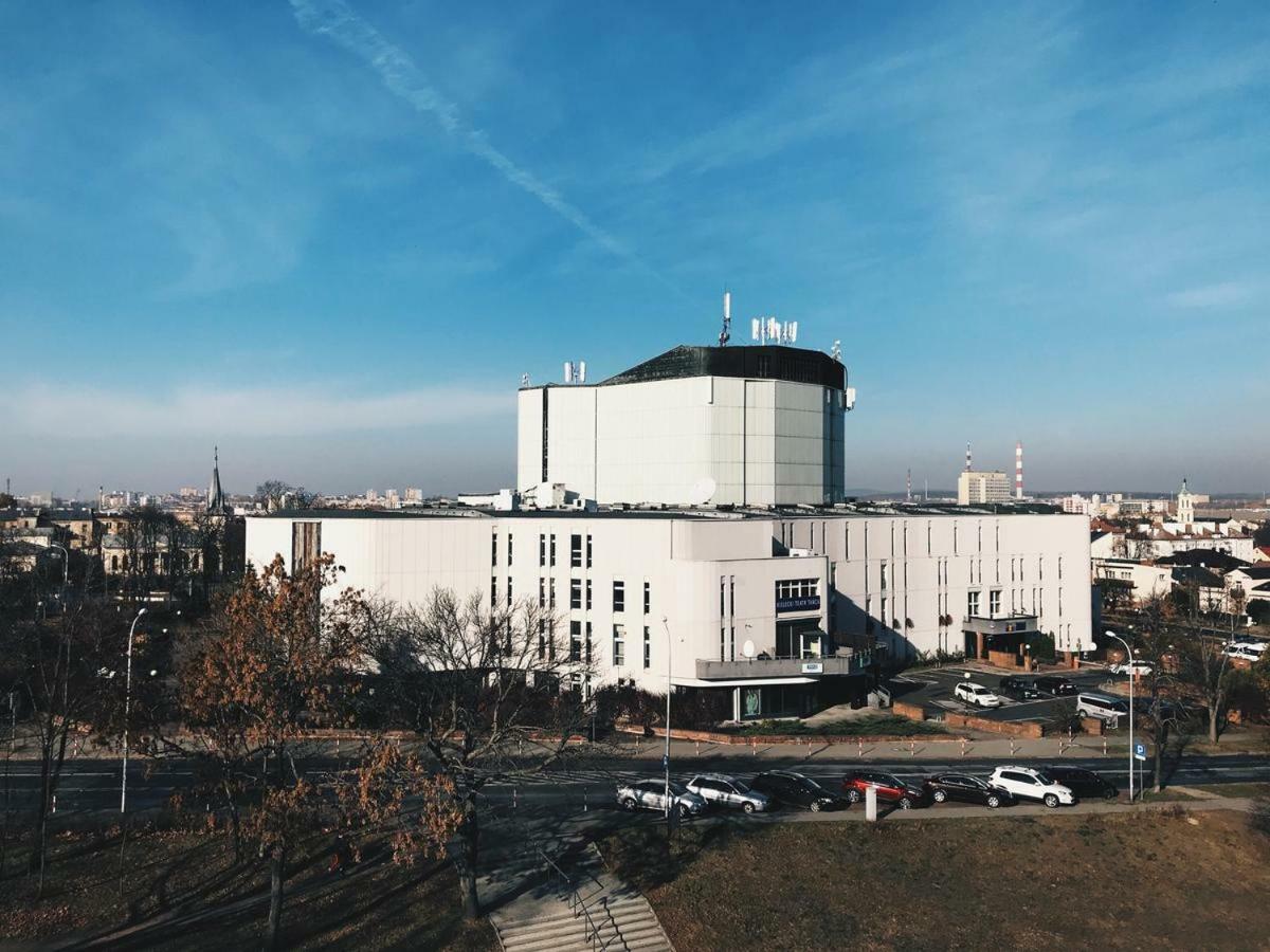 Family & Business Elegant Apartments Ul Astronautow Centrum Downtown - 3 Bedroom, Parking Kielce Bagian luar foto